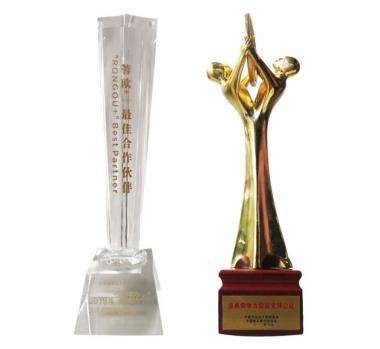 蓉歐+ 最佳合作伙伴  最具競(jìng)爭(zhēng)力貨運(yùn)支持企業(yè)